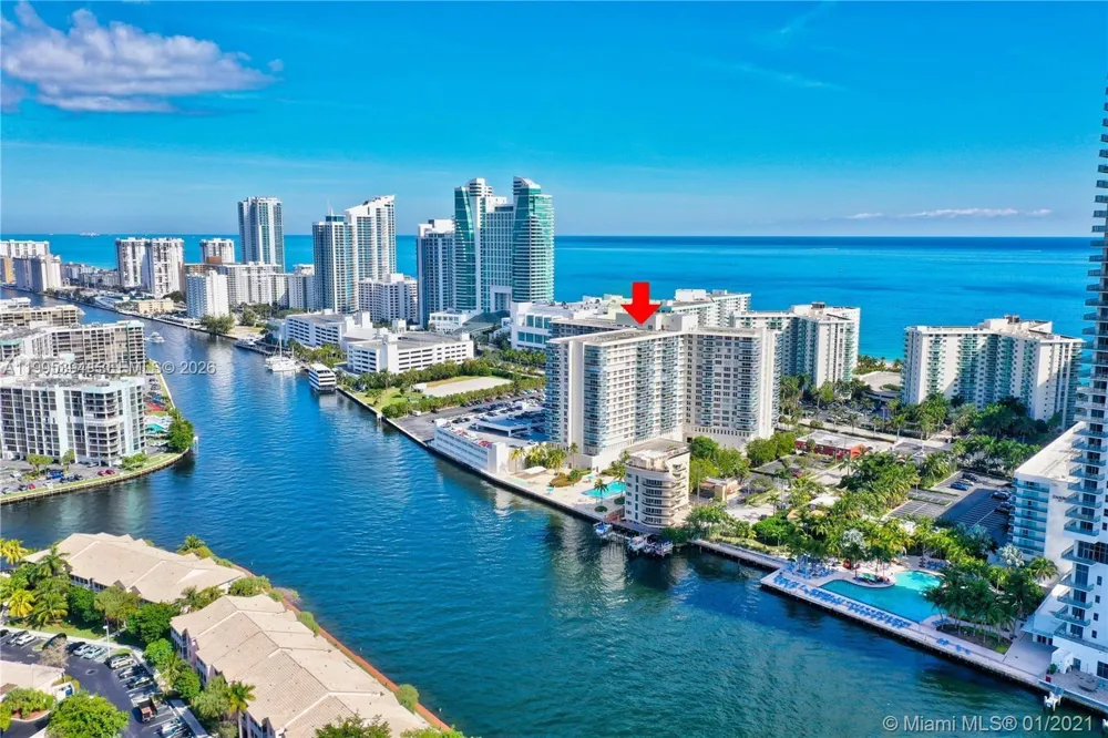 3800 S Ocean Dr #902 Hollywood, FL 33019