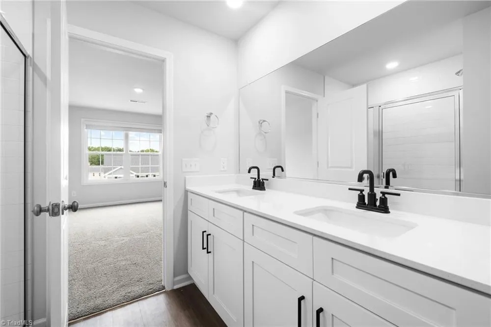 1729 University Drive #D1 Burlington, NC 27215
