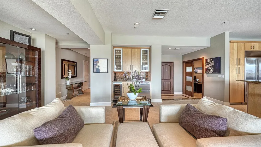 650 GOLDEN GATE POINT #602 Sarasota, FL 34236