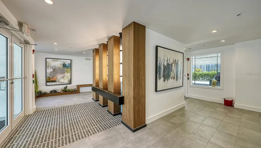 650 GOLDEN GATE POINT #602 Sarasota, FL 34236