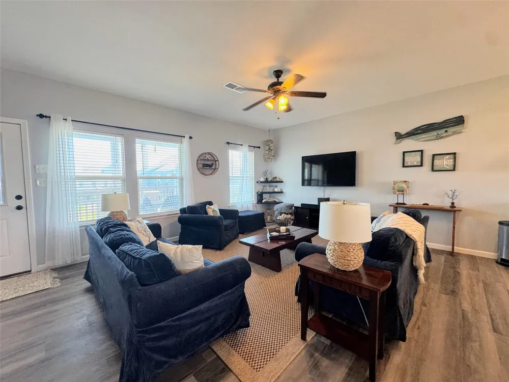 12930 Buccaneer Parkway Freeport, TX 77541