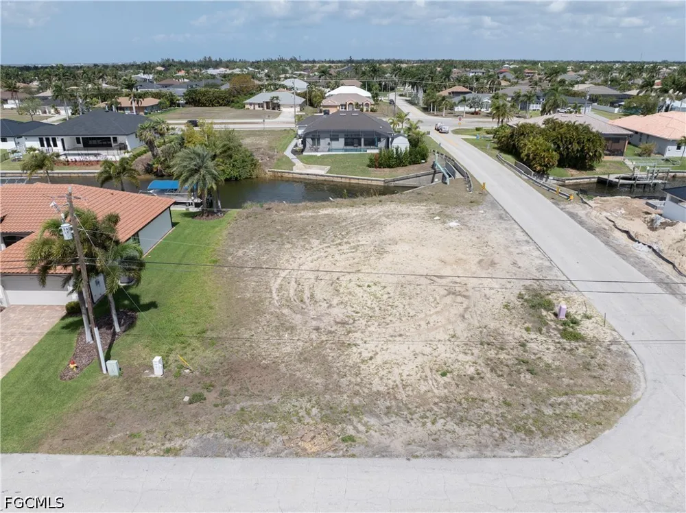SW 28th Terrace Cape Coral, FL 33914