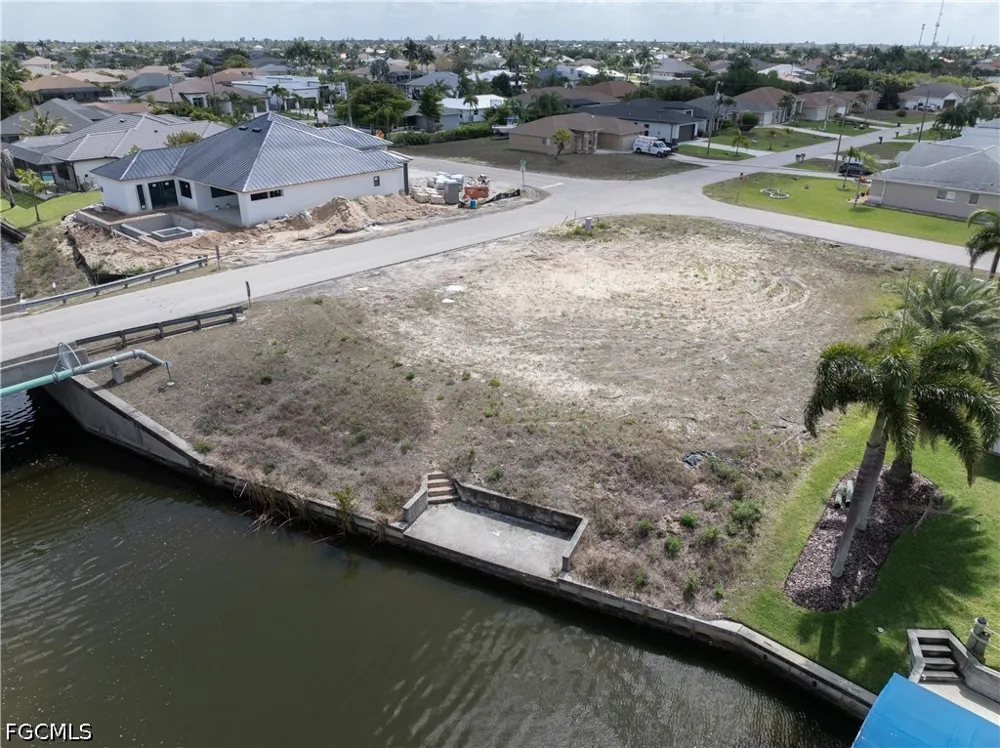 SW 28th Terrace Cape Coral, FL 33914