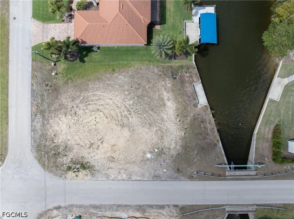 SW 28th Terrace Cape Coral, FL 33914