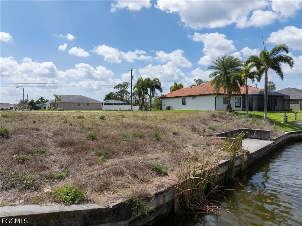 SW 28th Terrace Cape Coral, FL 33914