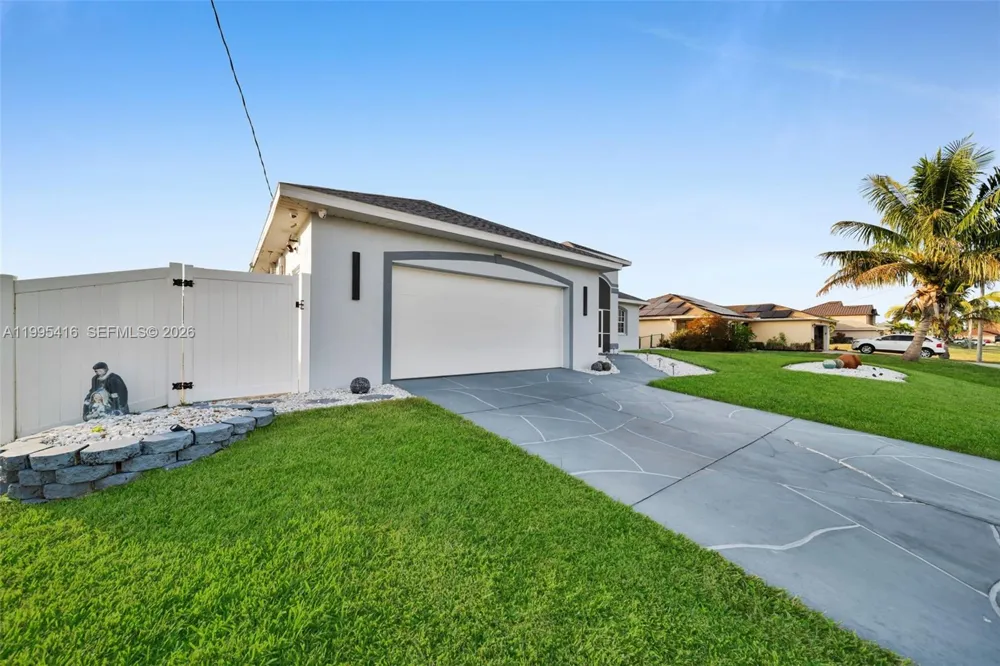 1024 NW 23 Cape Coral, FL 33993