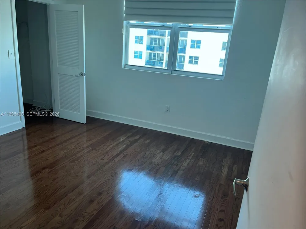 7501 E Treasure Dr #8A North Bay Village, FL 33141