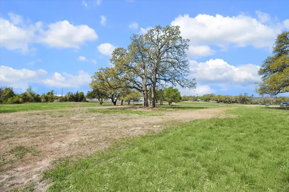 2121 S State Highway 237 Round Top, TX 78954