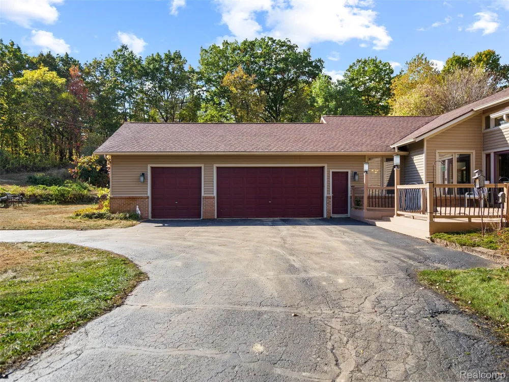 7286 Pine Knob Road Clarkston City, MI 48348