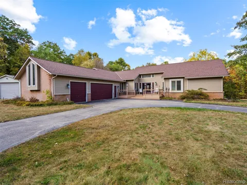 7286 Pine Knob Road