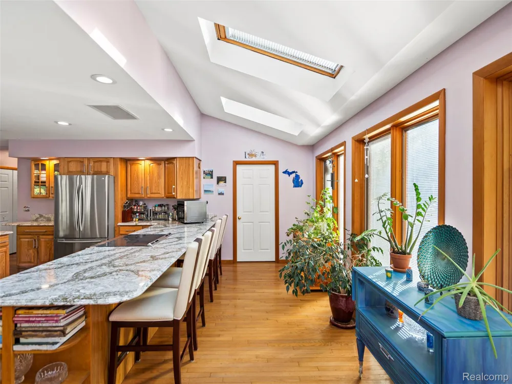 7286 Pine Knob Road Clarkston City, MI 48348
