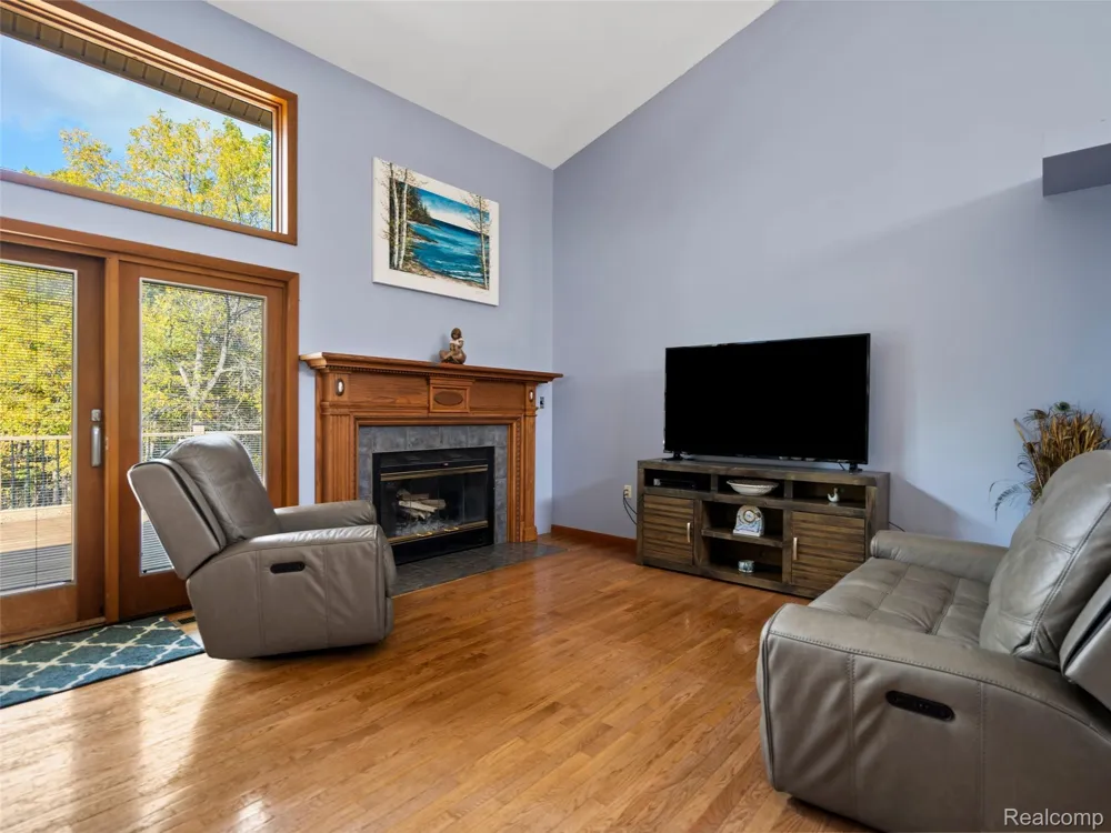 7286 Pine Knob Road Clarkston City, MI 48348