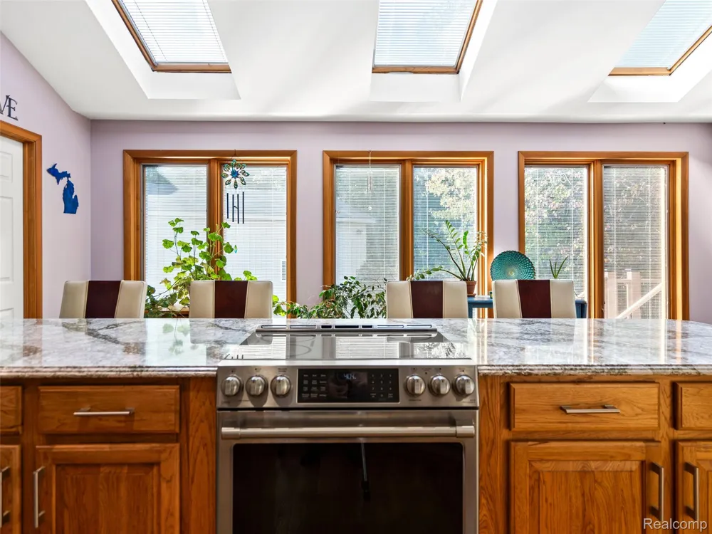 7286 Pine Knob Road Clarkston City, MI 48348