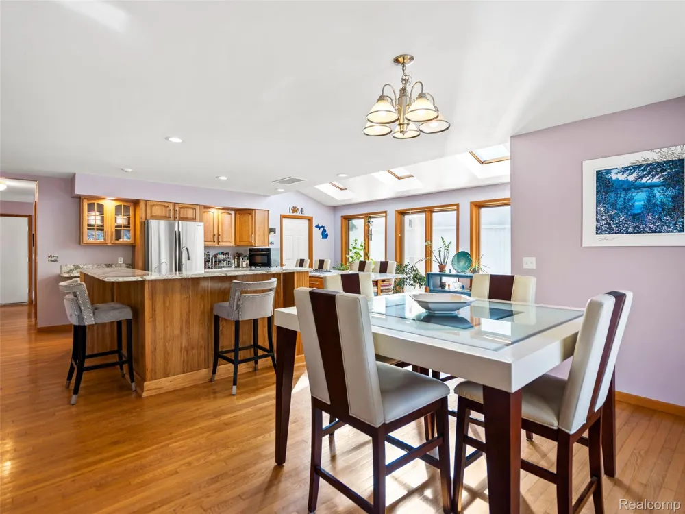 7286 Pine Knob Road Clarkston City, MI 48348