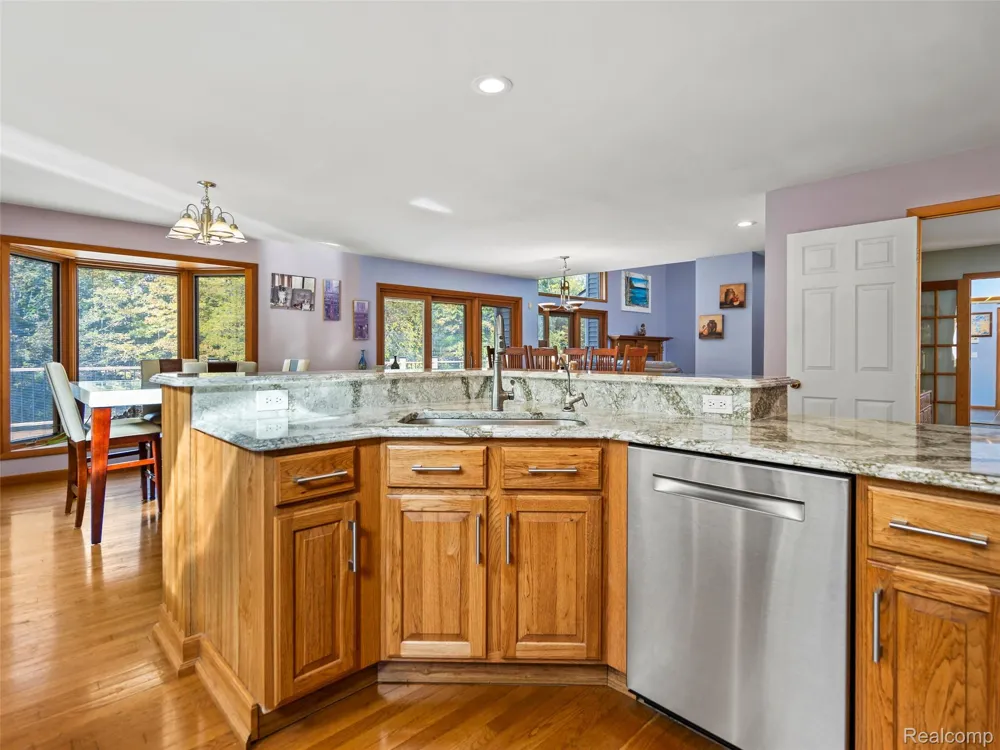 7286 Pine Knob Road Clarkston City, MI 48348