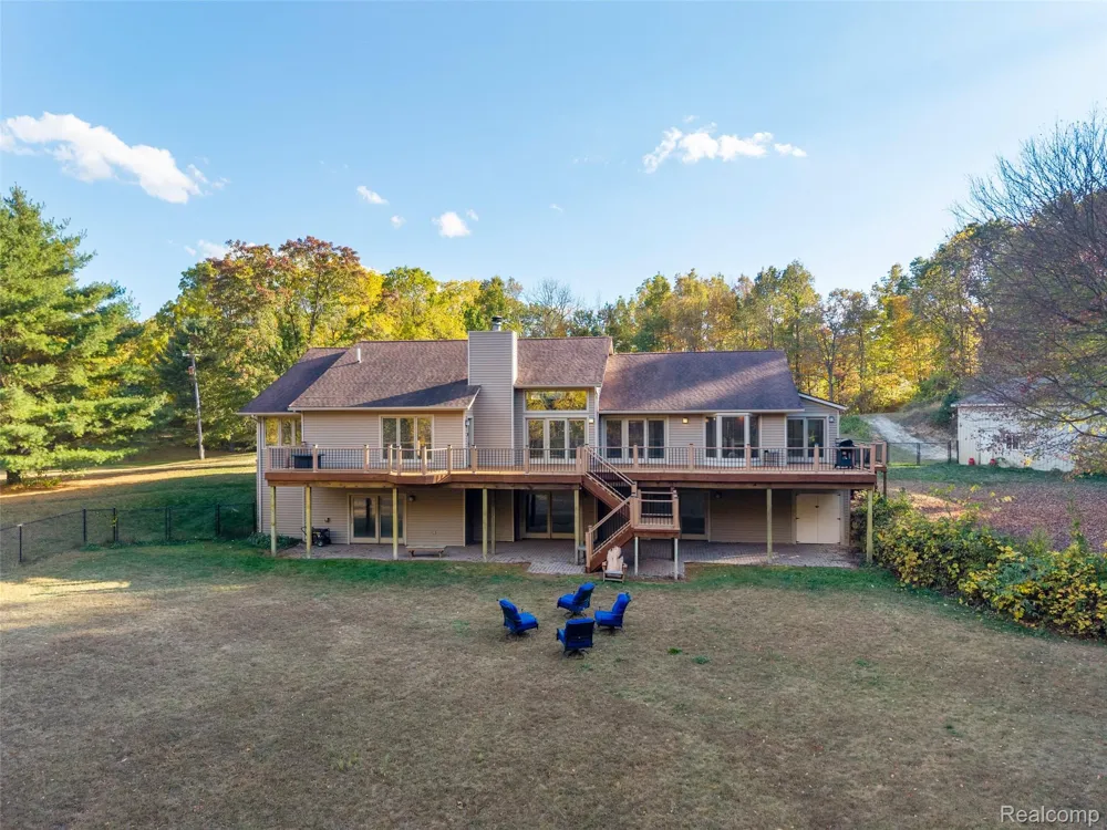 7286 Pine Knob Road Clarkston City, MI 48348