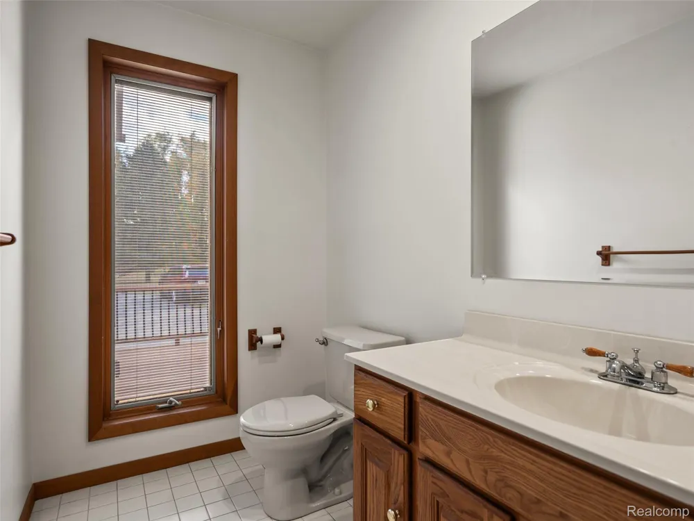 7286 Pine Knob Road Clarkston City, MI 48348
