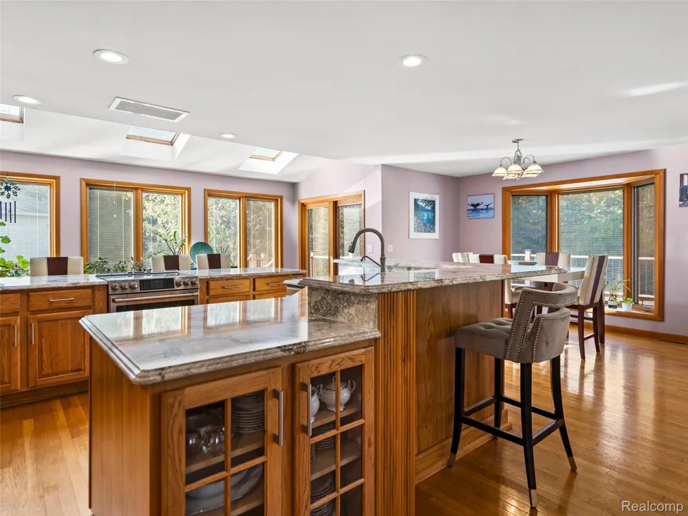 7286 Pine Knob Road Clarkston City, MI 48348