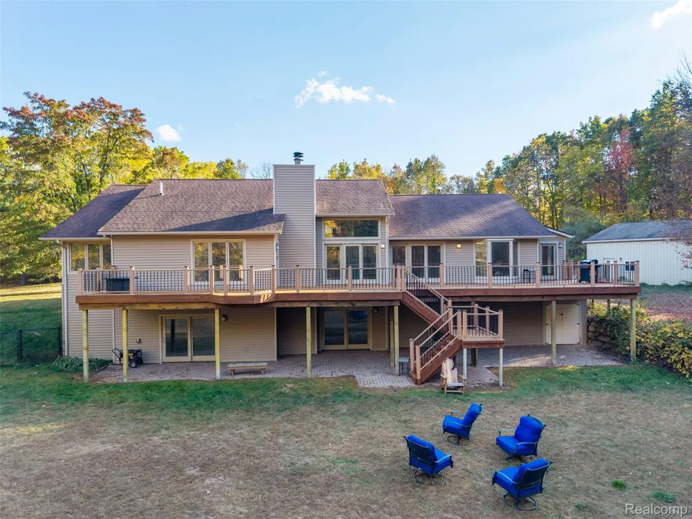 7286 Pine Knob Road Clarkston City, MI 48348