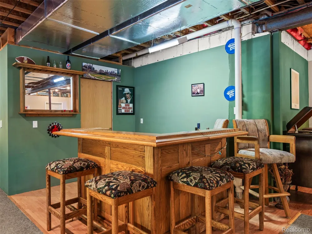 7286 Pine Knob Road Clarkston City, MI 48348