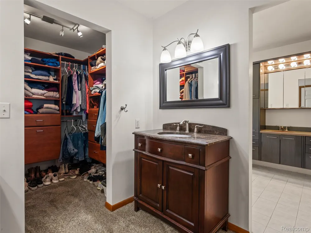 7286 Pine Knob Road Clarkston City, MI 48348