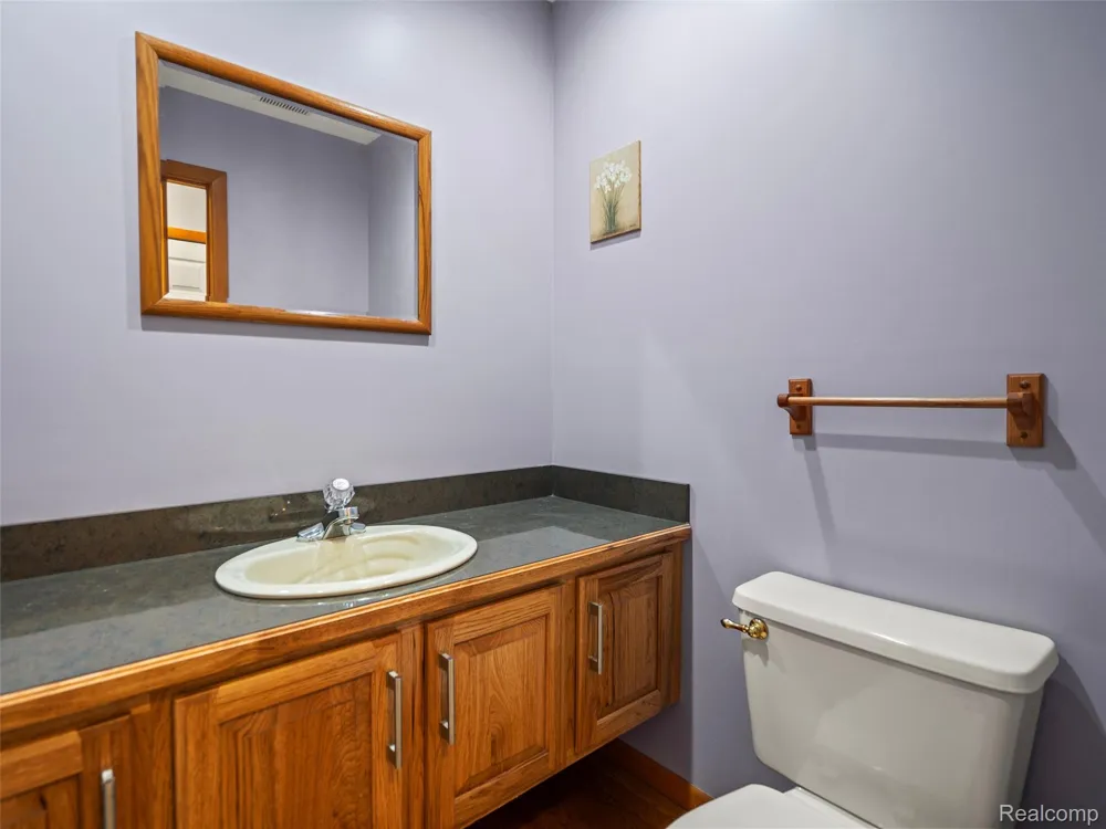 7286 Pine Knob Road Clarkston City, MI 48348