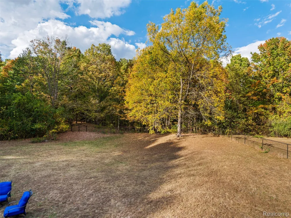 7286 Pine Knob Road Clarkston City, MI 48348