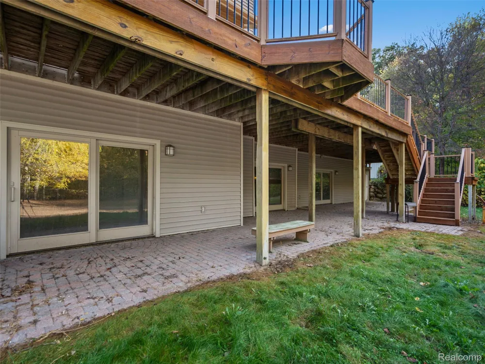 7286 Pine Knob Road Clarkston City, MI 48348