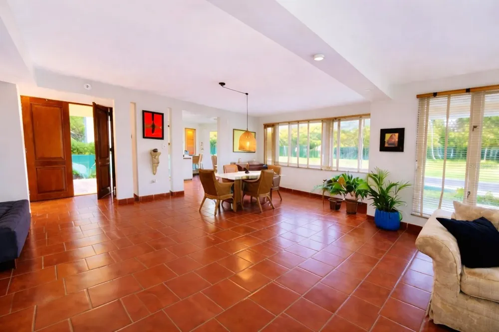 Principal E1 LAKESIDE VILLAS Vega Alta, PR 00692