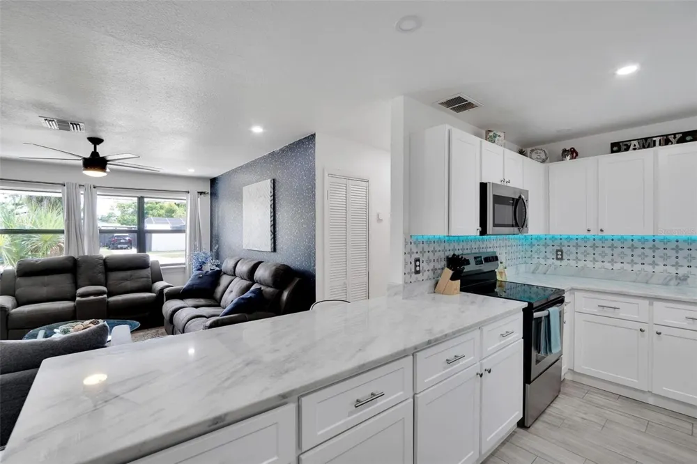 4731 W MONTGOMERY AVENUE Tampa, FL 33616