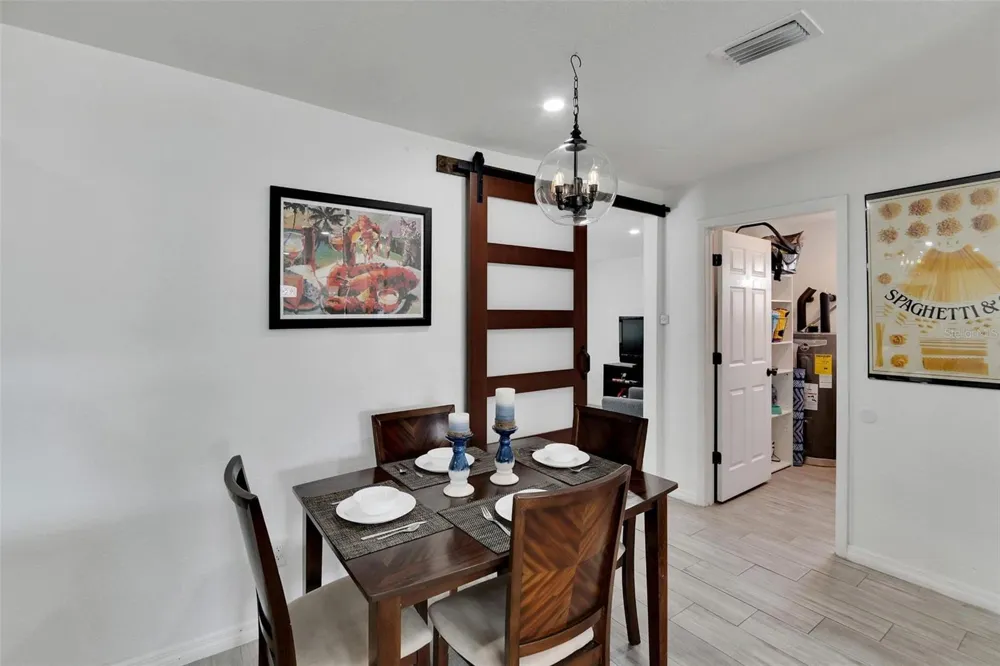 4731 W MONTGOMERY AVENUE Tampa, FL 33616