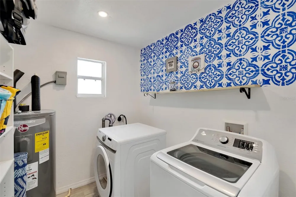 4731 W MONTGOMERY AVENUE Tampa, FL 33616