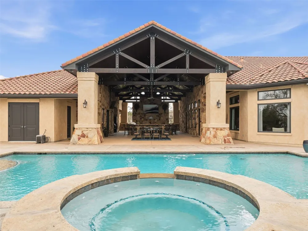 600 County Road 257 Liberty Hill, TX 78642