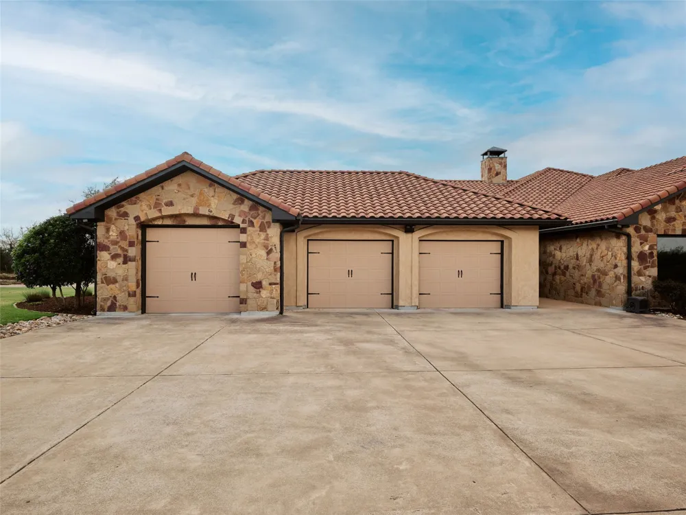 600 County Road 257 Liberty Hill, TX 78642