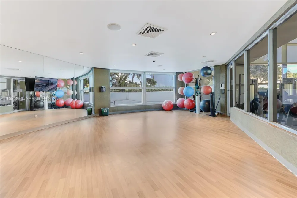 3101 S Ocean Dr #1904 Hollywood, FL 33019