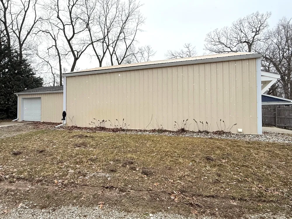 11362 E Shore Drive Delton, MI 49046