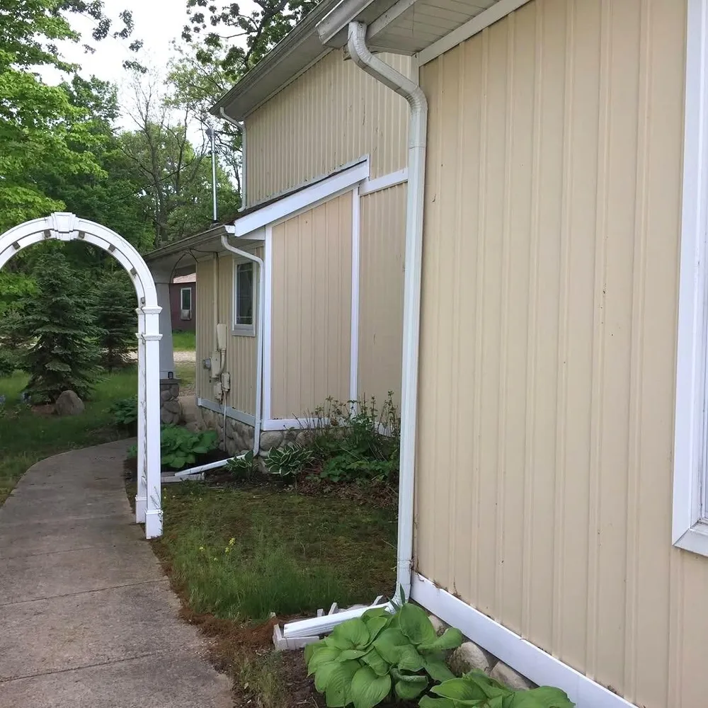 11362 E Shore Drive Barry Township, MI 49046