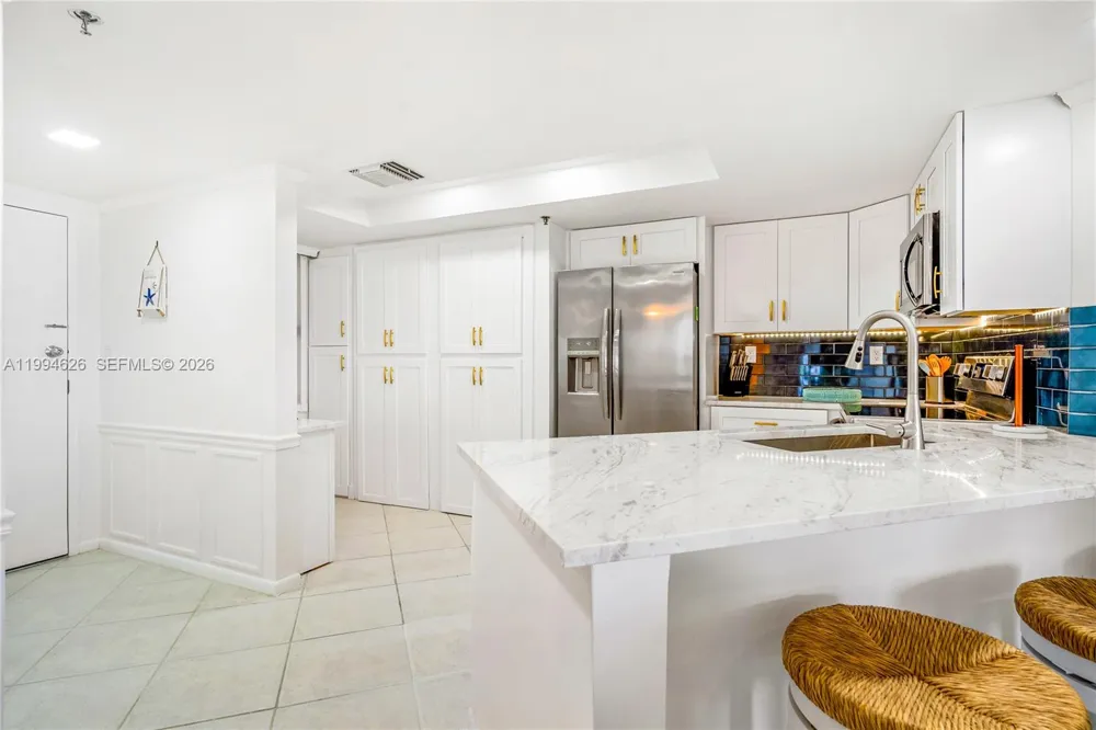 3870 Highway A1a #405 Hutchinson Island, FL 34949
