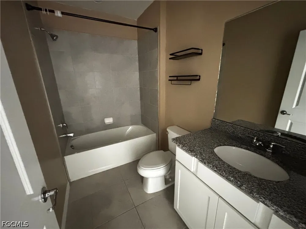 Enclaves Cove Drive North Fort Myers, FL 33917