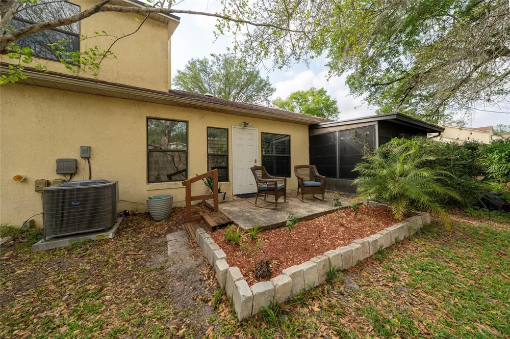 703 SWAN LANE Altamonte Springs, FL 32701
