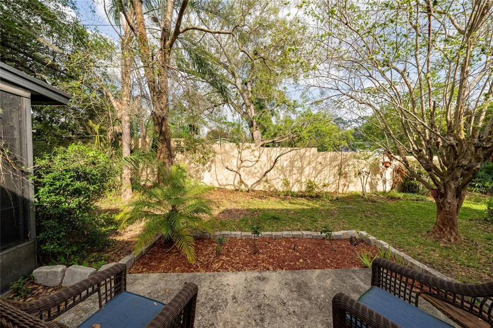 703 SWAN LANE Altamonte Springs, FL 32701