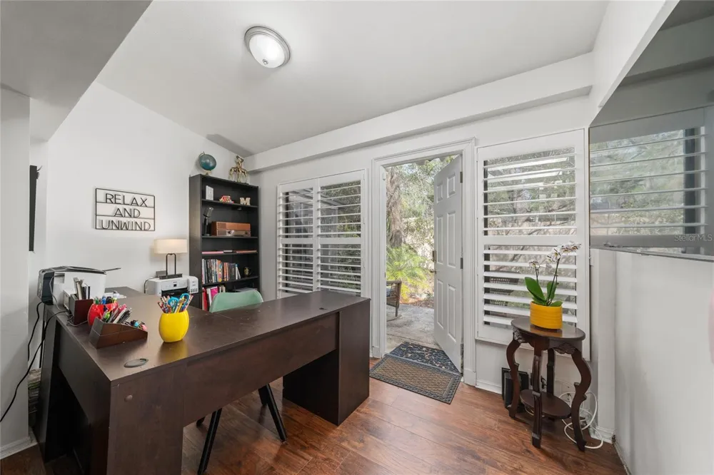 703 SWAN LANE Altamonte Springs, FL 32701