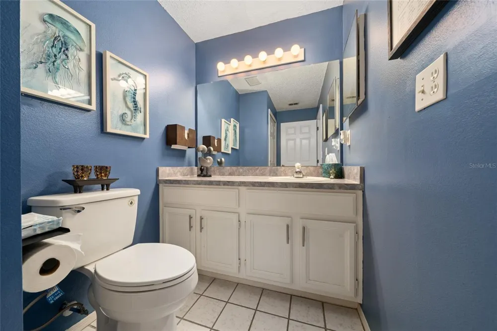 703 SWAN LANE Altamonte Springs, FL 32701