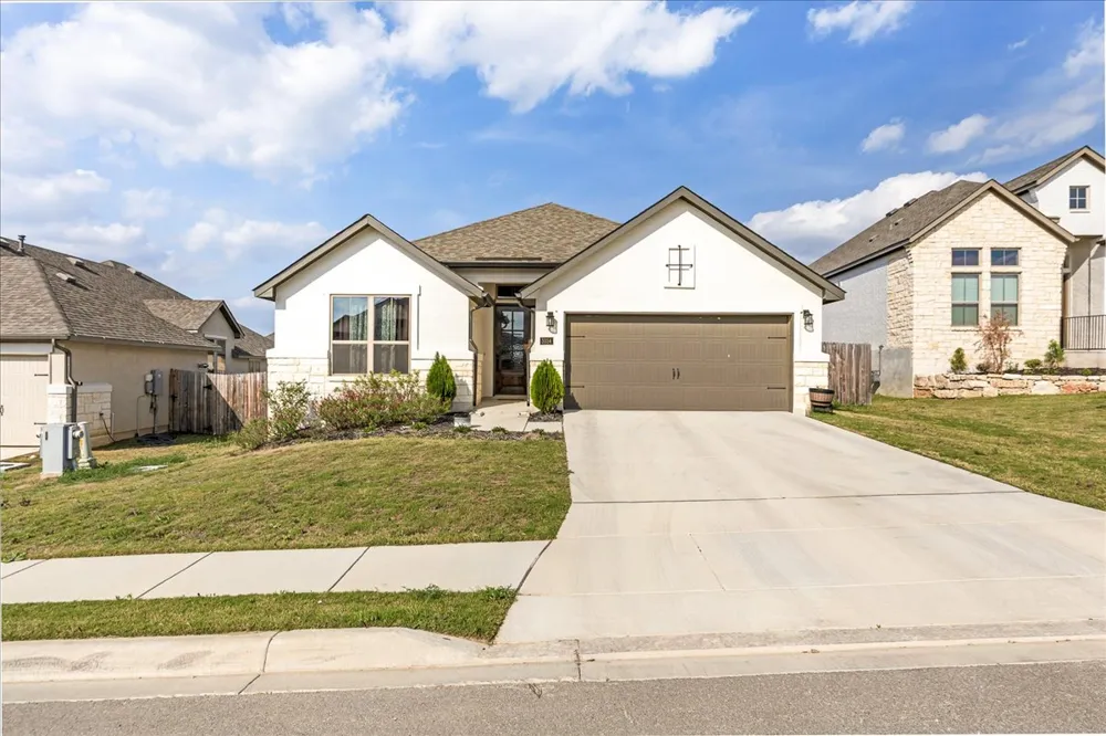 3034 Agar Park Bulverde, TX 78163