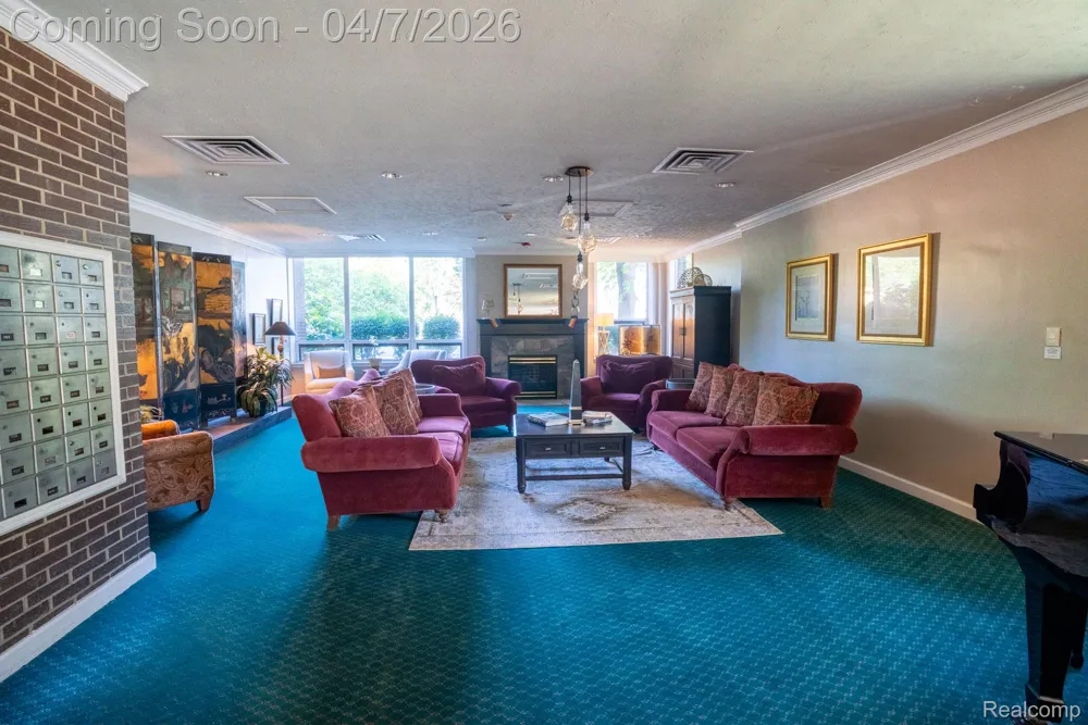 20 Chestnut Street #302 Wyandotte City, MI 48192