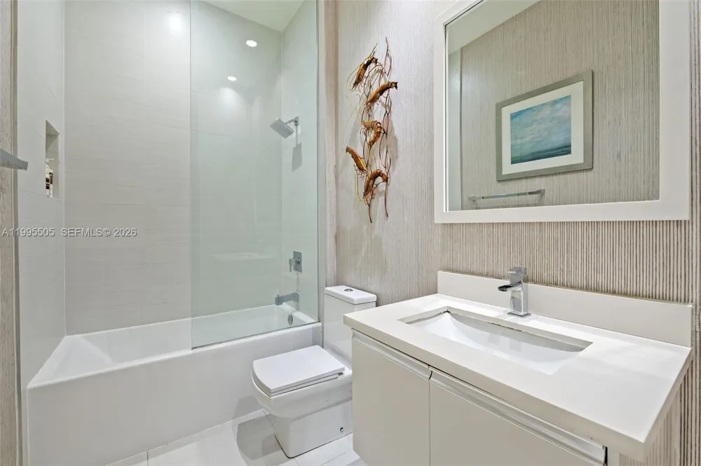 10305 NW 63rd Ter #105 Doral, FL 33178