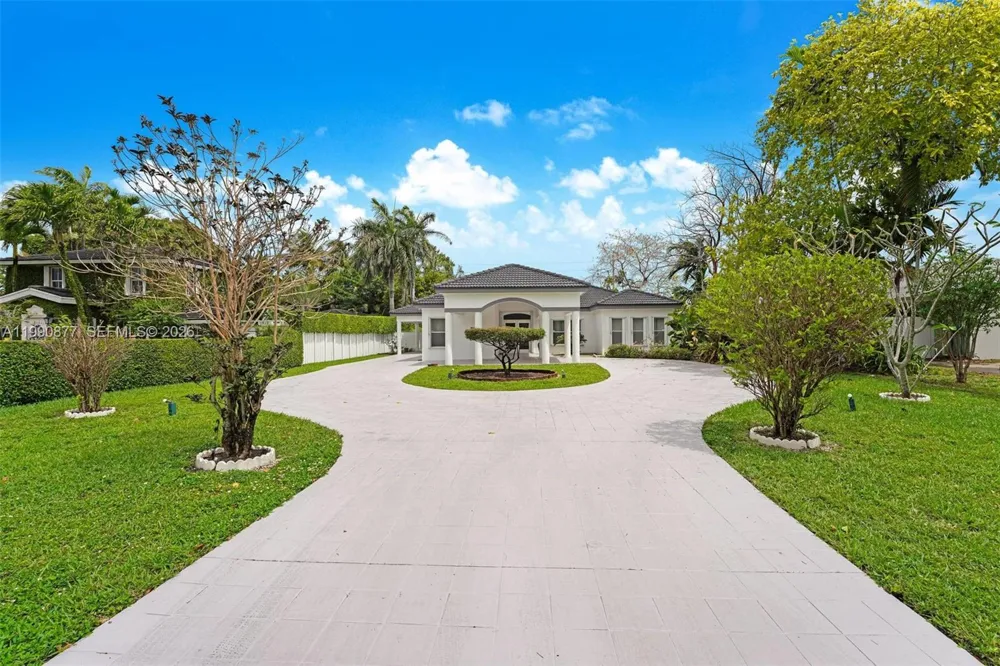 69 S Royal Poinciana Boulevard Miami Springs, FL 33166