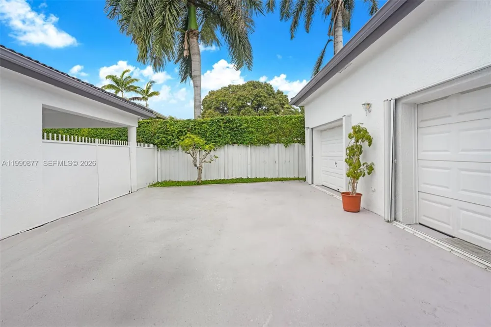 69 S Royal Poinciana Boulevard Miami Springs, FL 33166