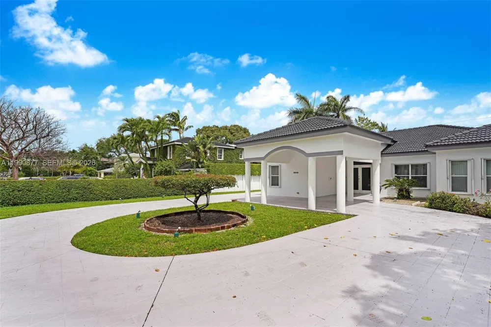 69 S Royal Poinciana Boulevard Miami Springs, FL 33166
