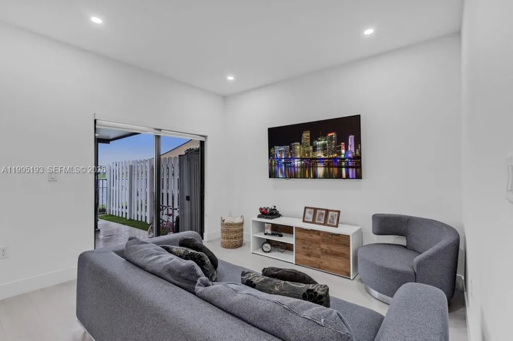 10254 228th Terrace Miami, FL 33190